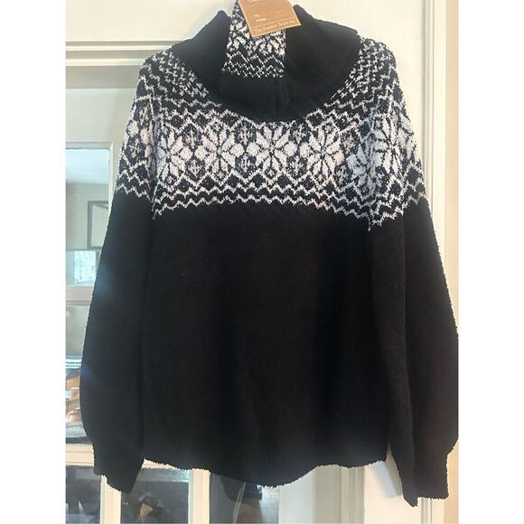 Premise holiday Christmas sweater sock set women’s size large snowflake black&wh - Picture 7 of 10